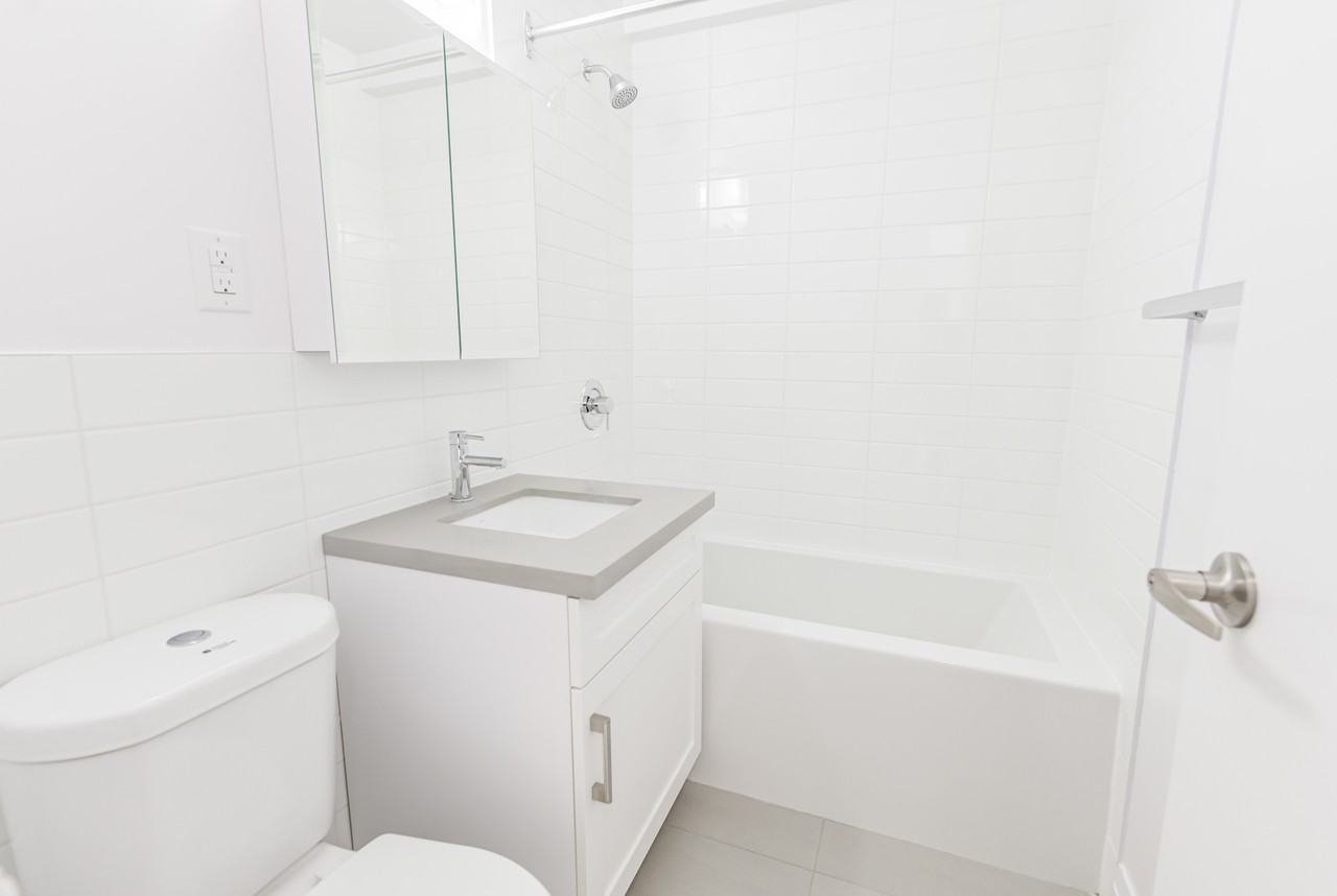 214 St. George - Photo 7 of 7