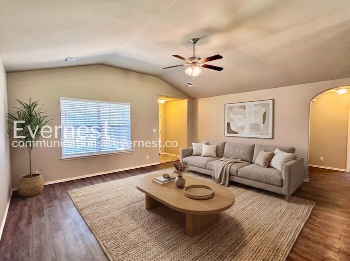 10443 S James St - Photo 7 of 31