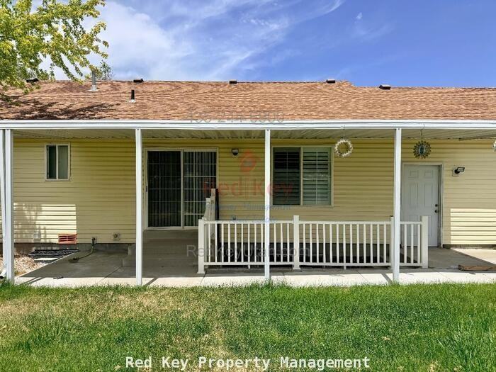 474 E 1370 N #A - Photo 6 of 7