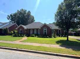 featured image of 304 Bay Hill Way Sw