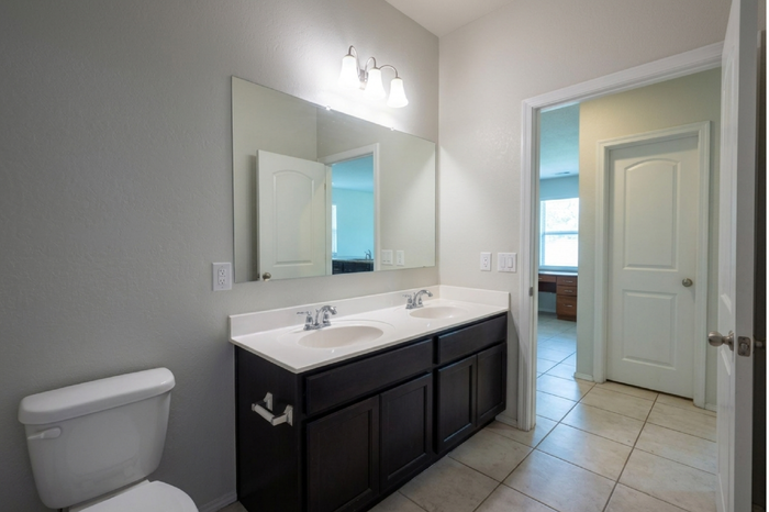 41917 W Manderas Ln - Photo 7 of 11
