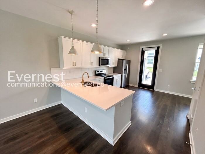106 Ethelyne Way - Photo 3 of 24
