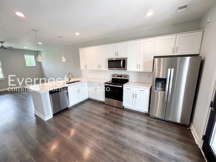 106 Ethelyne Way - Photo 4 of 24