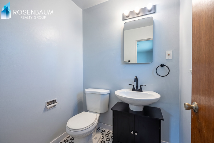 508 W 18th St - Photo 7 of 7