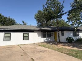 featured image of 5924 N College St