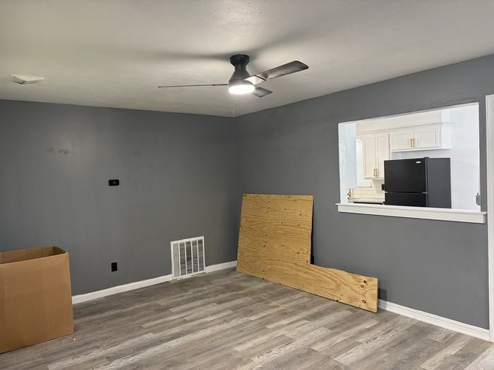 5924 N College St - Photo 3 of 26