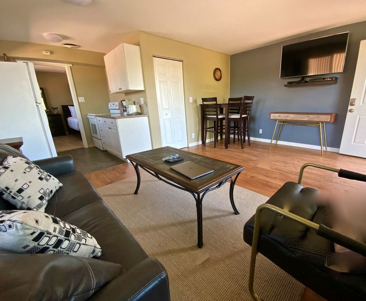 13536 37th Ave S - Photo 5 of 8