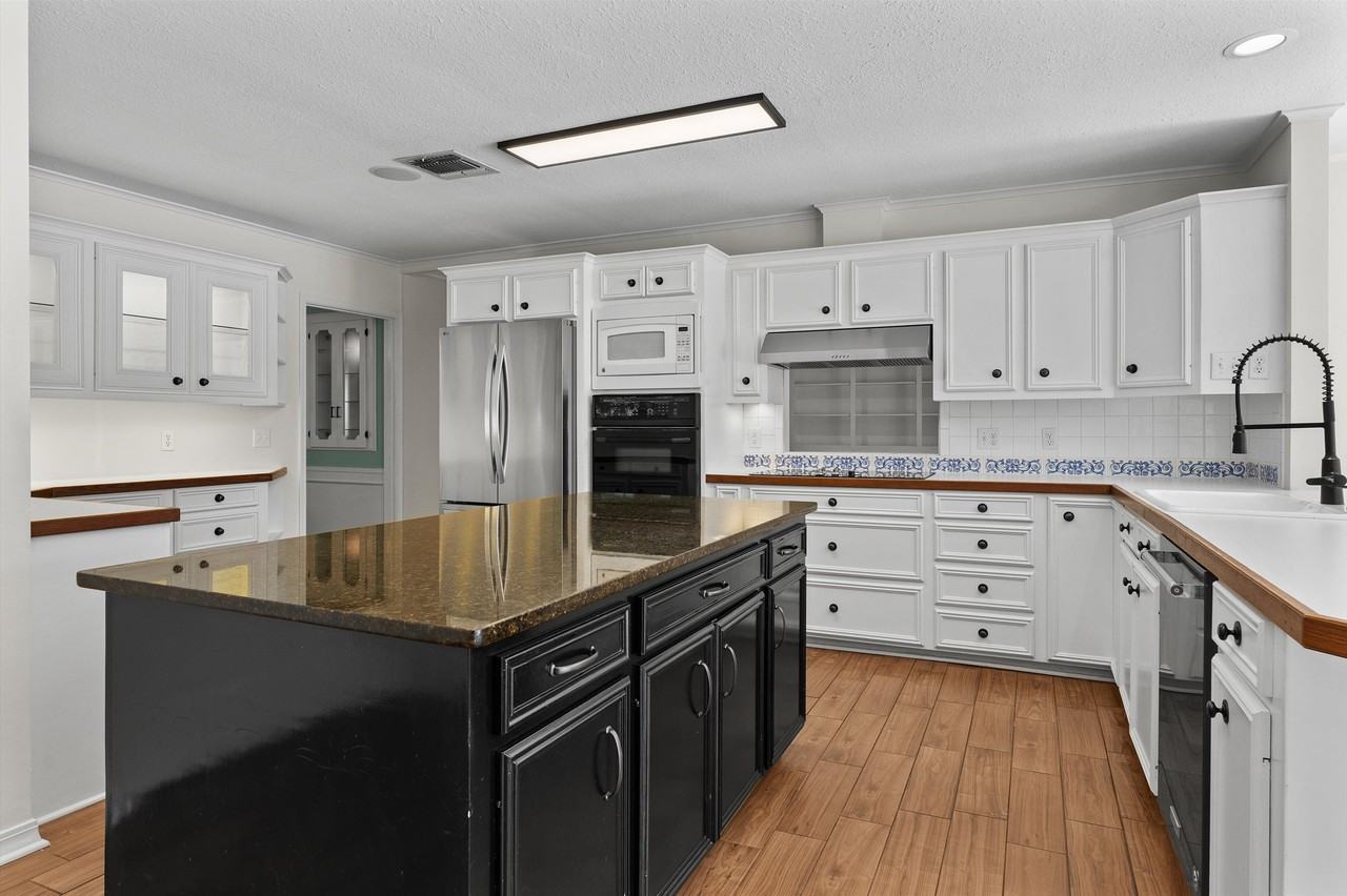 1918 Horton Ave #1 - Photo 5 of 12