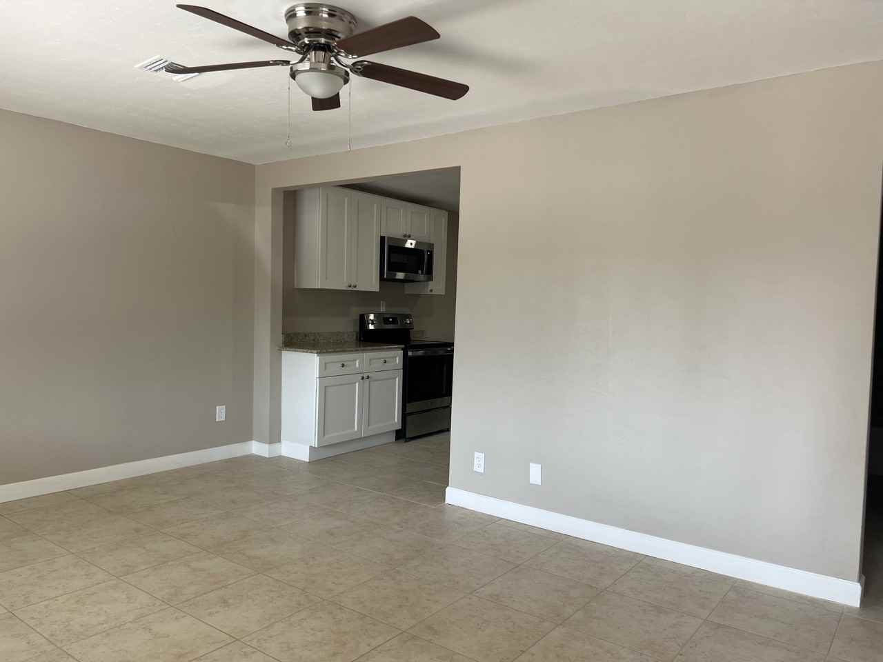 2637 N Wilson Ave #A - Photo 2 of 10