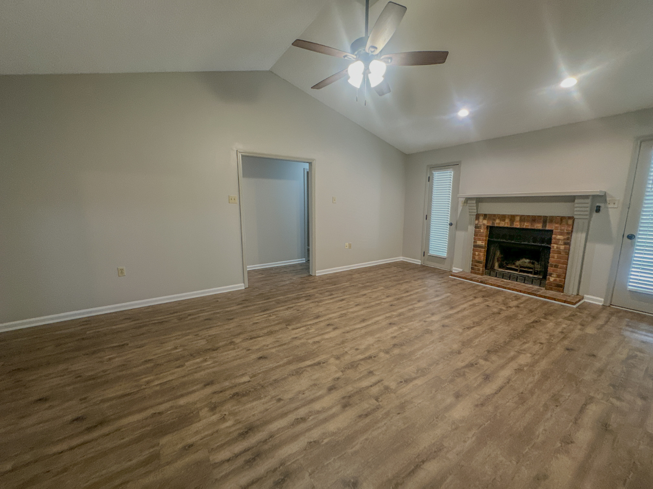 2224 S Sherwood Dr #1 - Photo 3 of 28