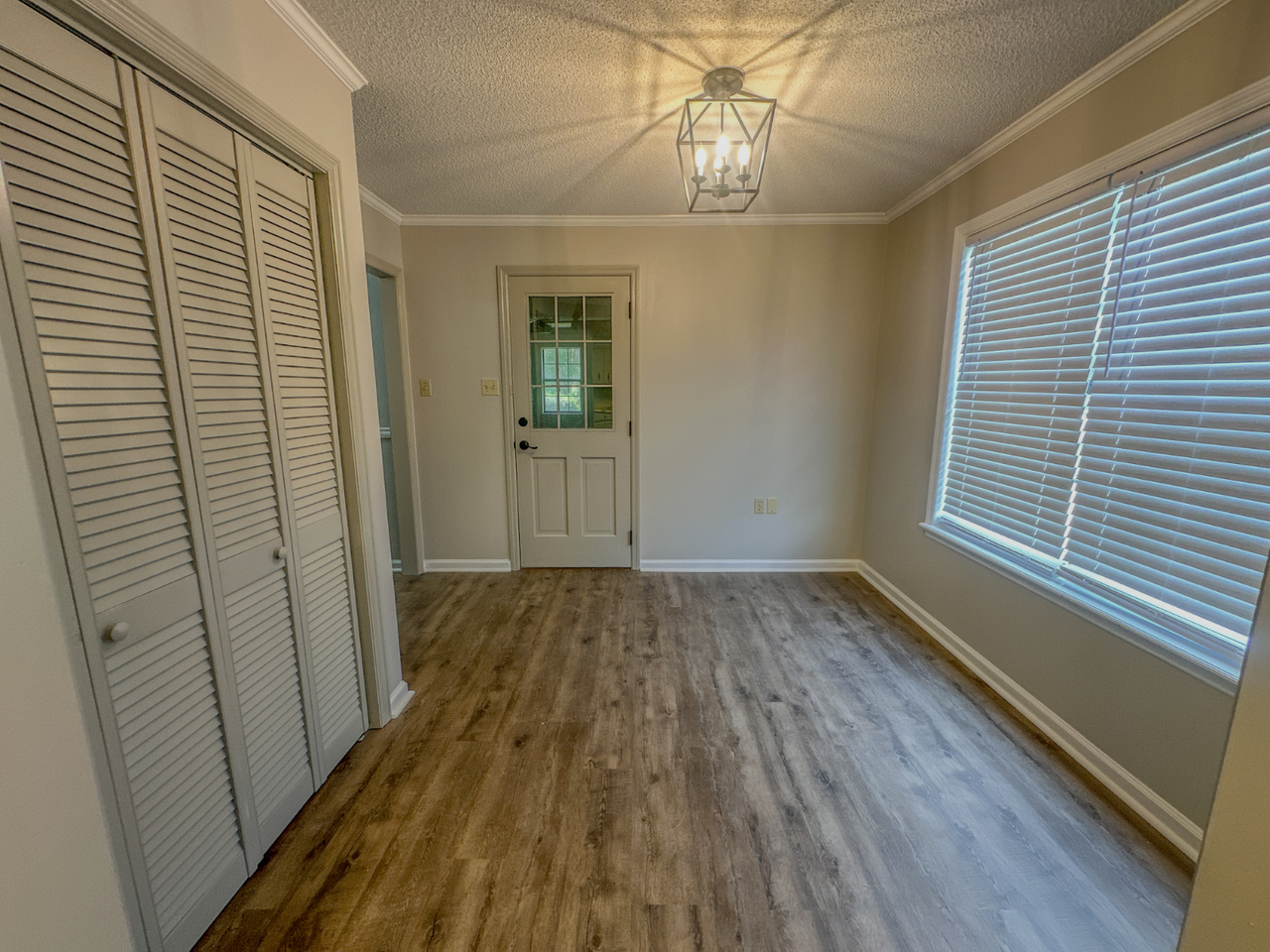 2224 S Sherwood Dr #1 - Photo 7 of 28