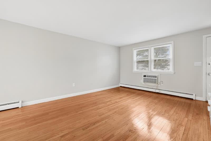 101 South St - Photo 3 of 24