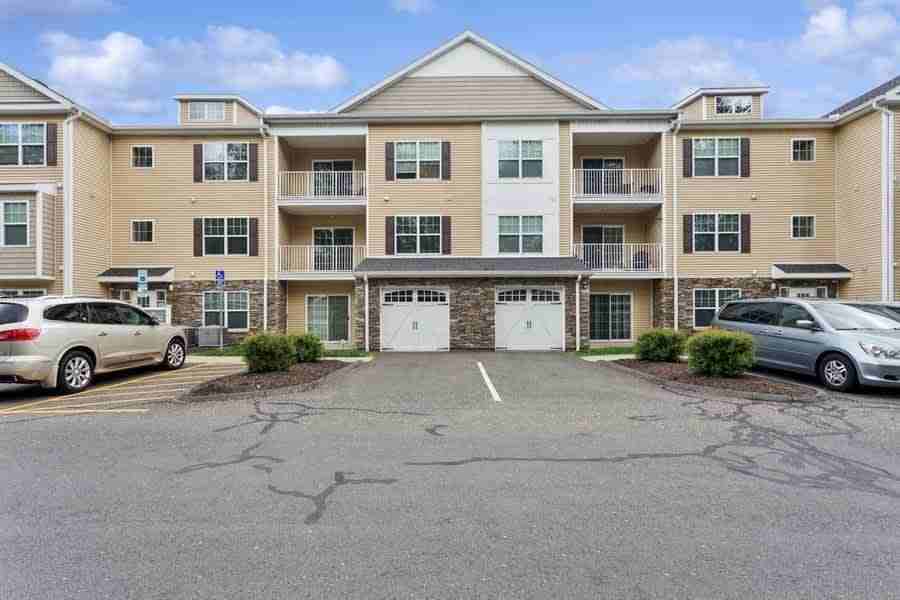 95 Filley St - Photo 6 of 30