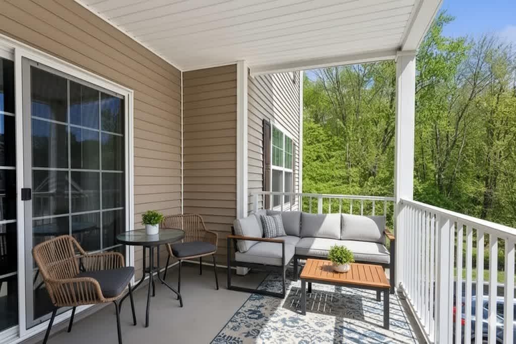 95 Filley St - Photo 7 of 30