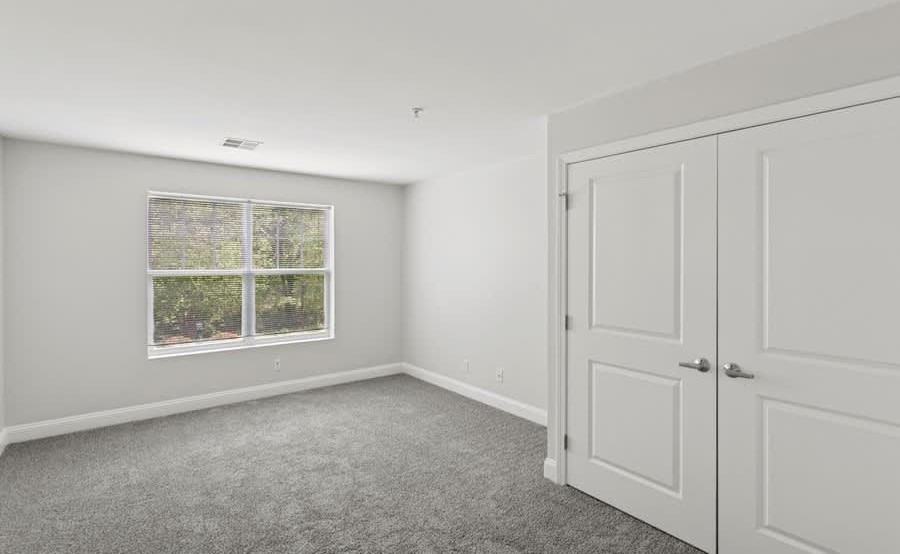 95 Filley St - Photo 5 of 30