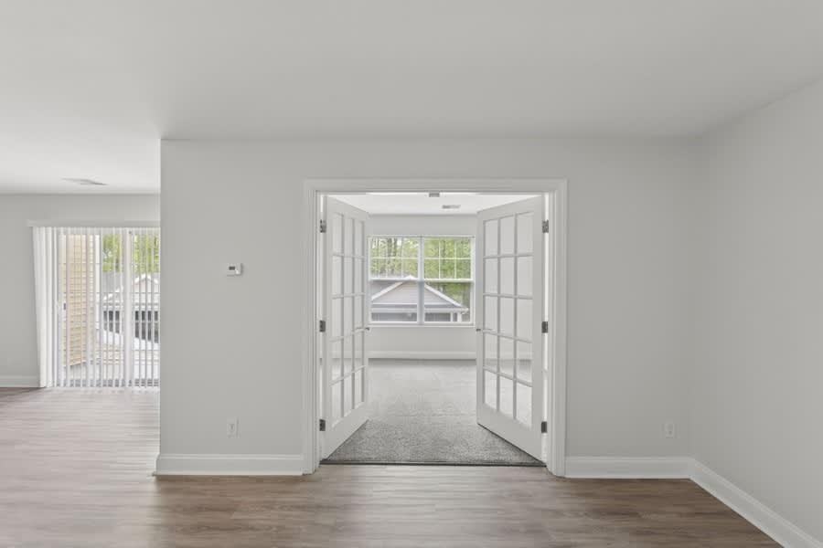95 Filley St - Photo 7 of 30