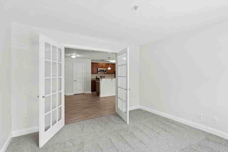 95 Filley St - Photo 4 of 30