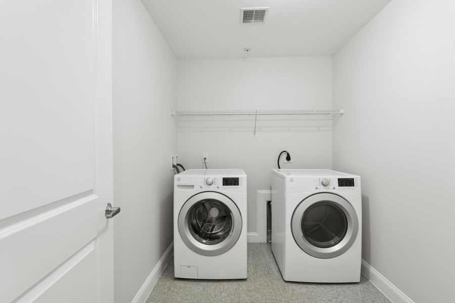 95 Filley St - Photo 2 of 30