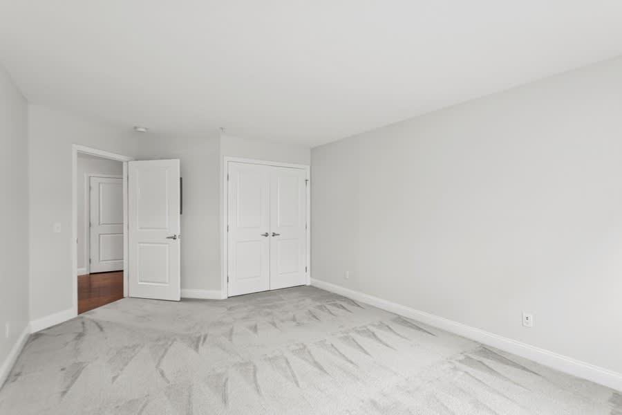 95 Filley St - Photo 7 of 30