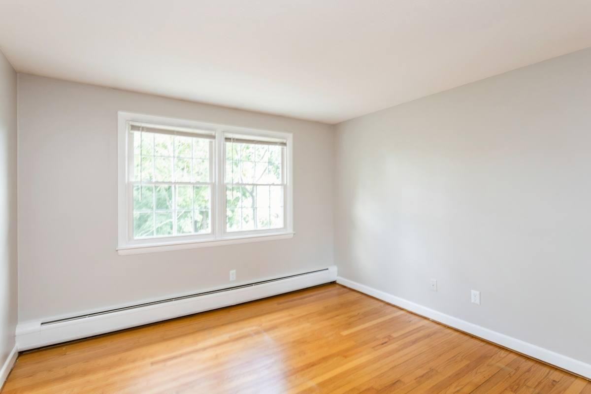 167 E Center St - Photo 5 of 20