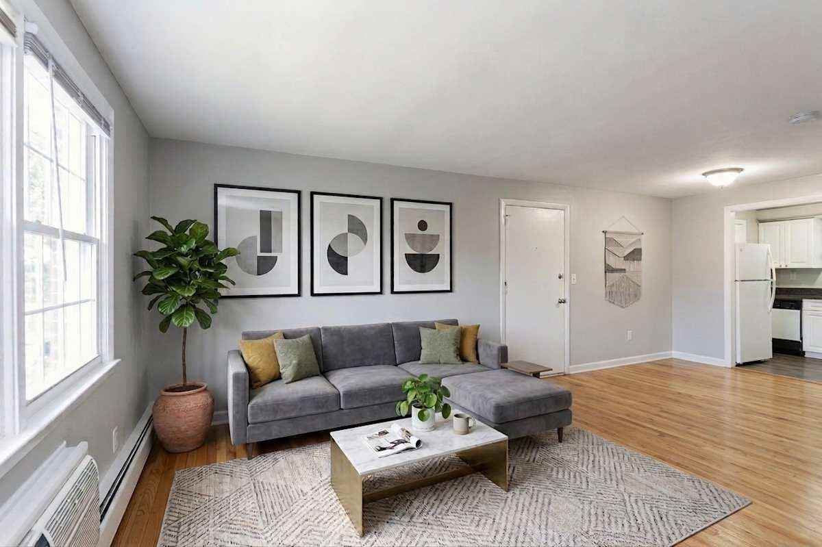167 E Center St - Photo 5 of 20