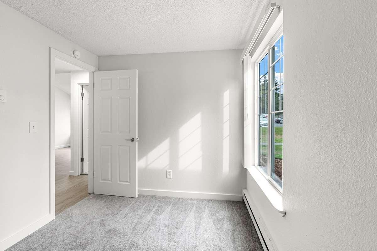 1916 Se Larch Ln - Photo 6 of 29