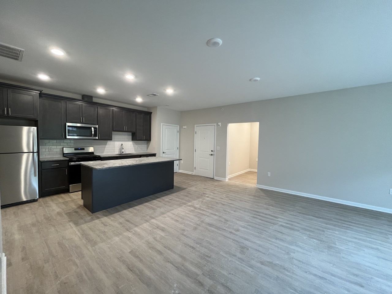 214 Tower Ridge CircleBuilding 200 #214 - Photo 2 of 21