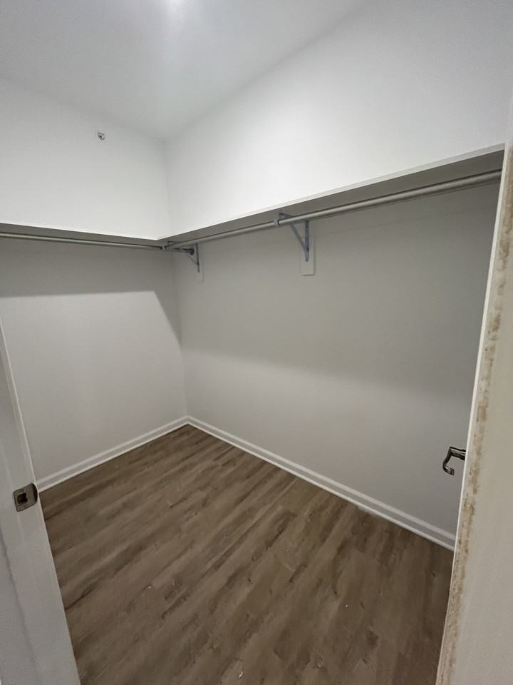 214 Tower Ridge CircleBuilding 200 #214 - Photo 6 of 21