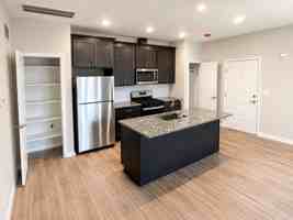 featured image of 412 Tower Ridge Cir #412