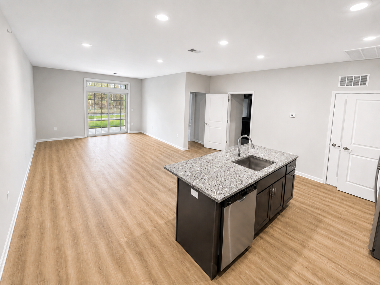 412 Tower Ridge Cir #412 - Photo 5 of 19