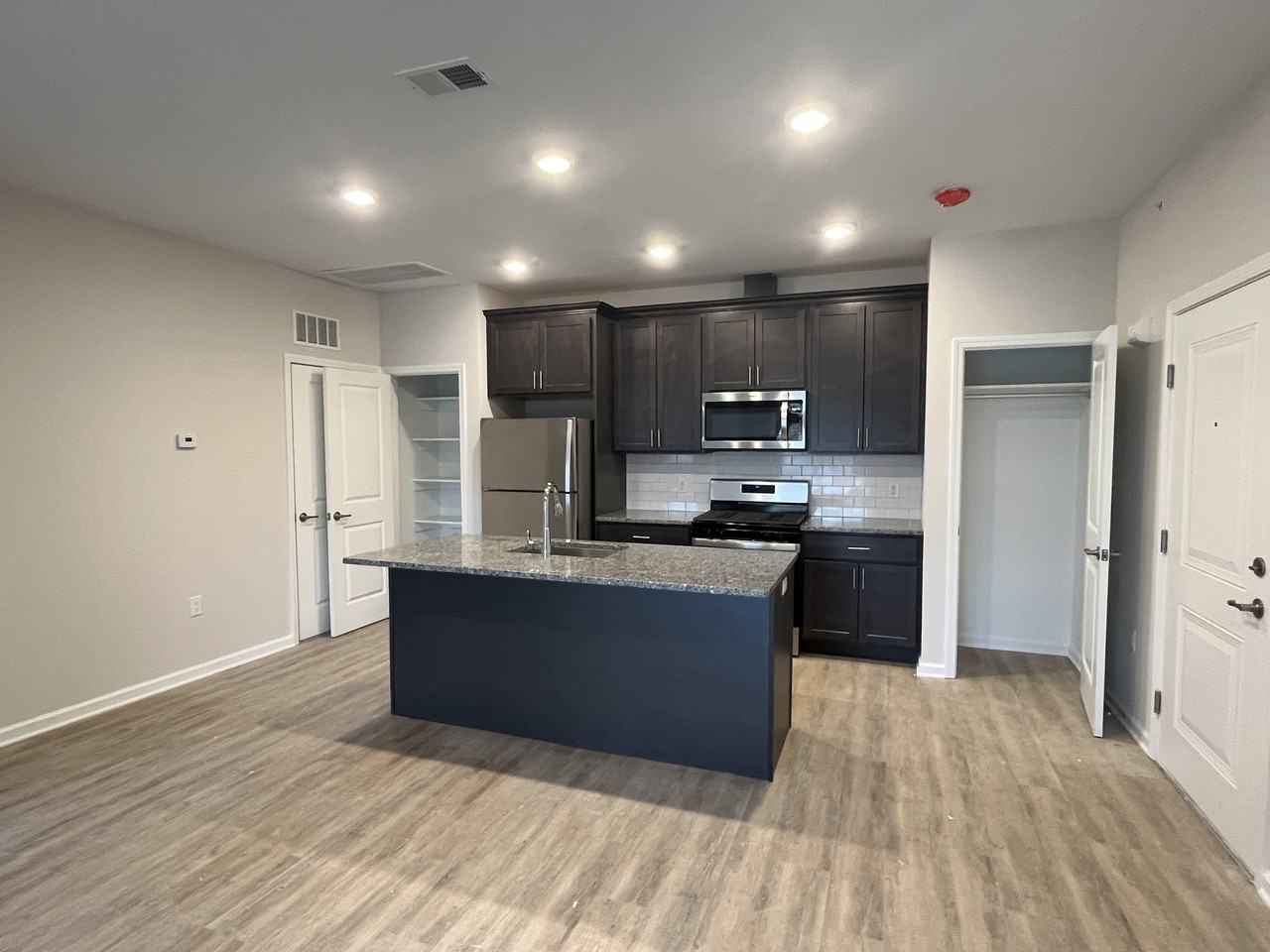 412 Tower Ridge Cir #412 - Photo 7 of 19