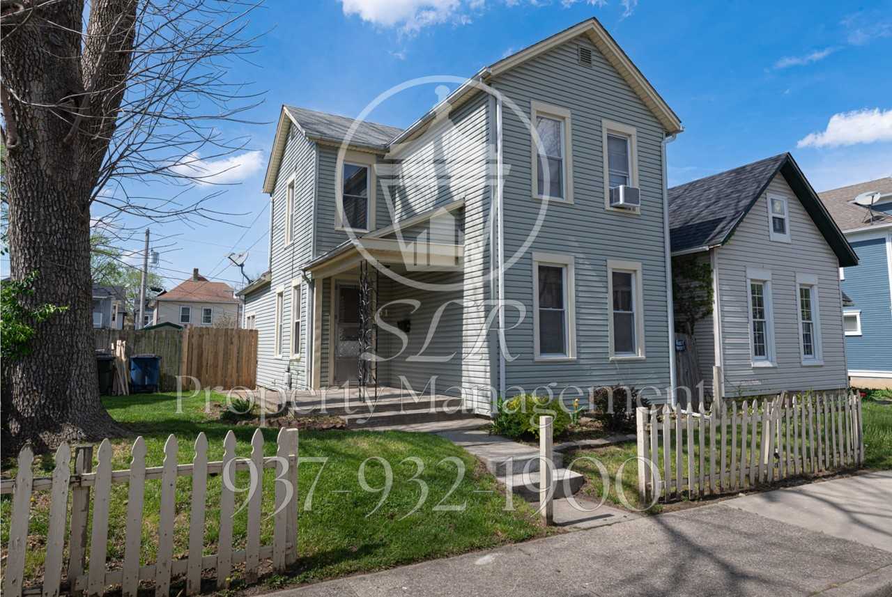 31 Erie Ave #31ERIEAVE - Photo 2 of 36
