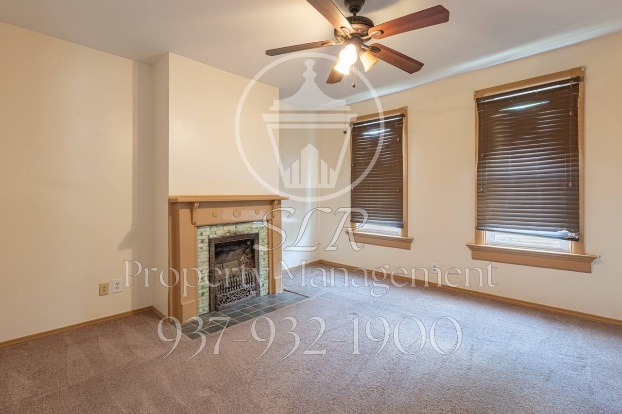 31 Erie Ave #31ERIEAVE - Photo 3 of 36