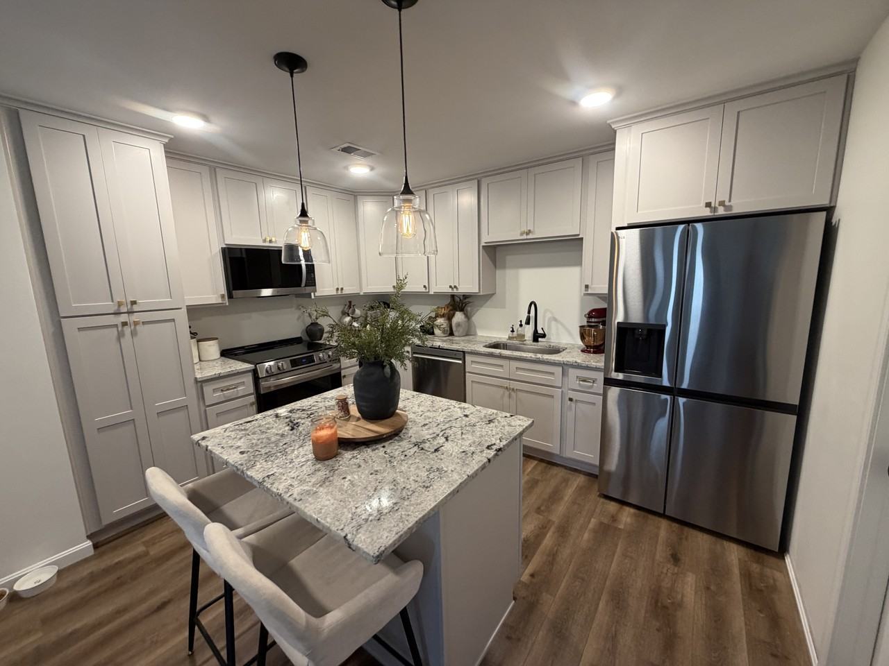 139 Magnolia Dr #1 - Photo 3 of 17