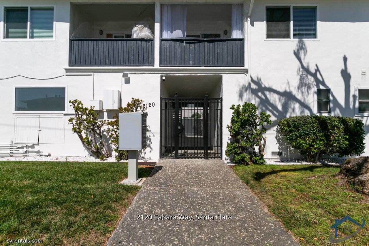 2120 Sahara Way #3 - Photo 6 of 20