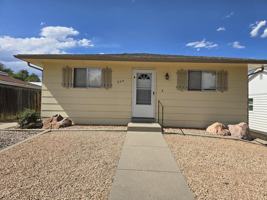featured image of 805 Woodlawn Ave