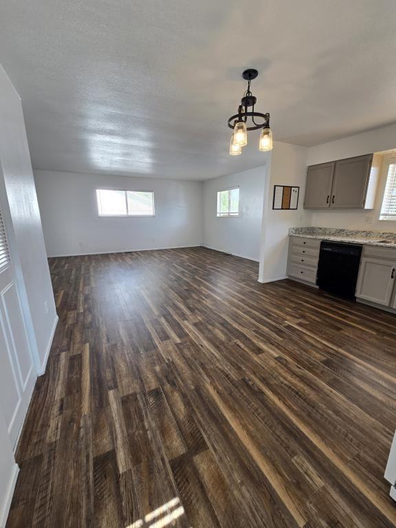 805 Woodlawn Ave - Photo 5 of 18
