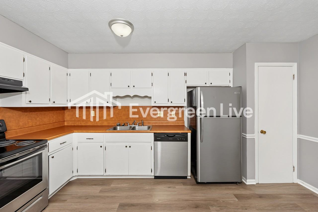 2671 Janice Cir Ne - Photo 5 of 14