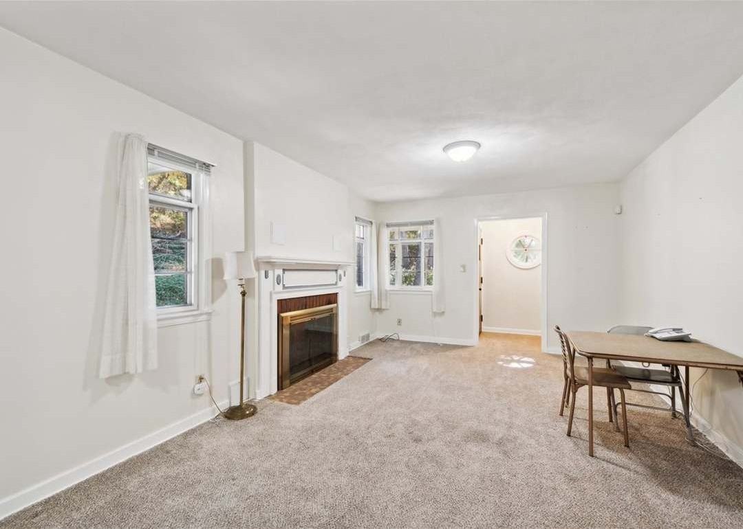 505 Long Rd - Photo 3 of 11