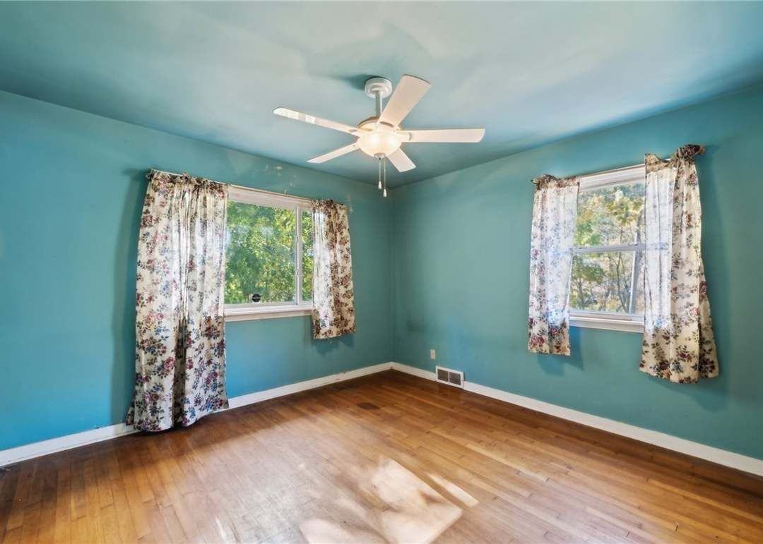 505 Long Rd - Photo 5 of 11