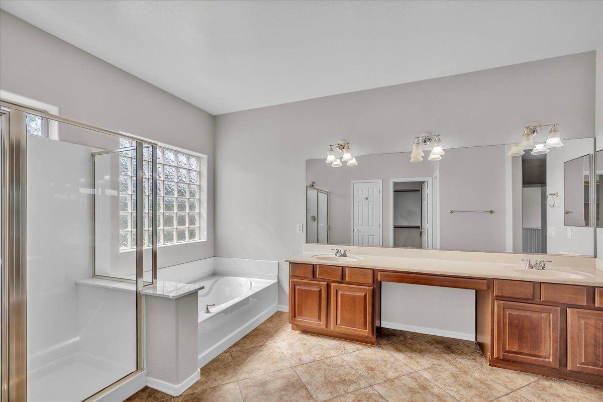 4280 N 157th Ave - Photo 4 of 36