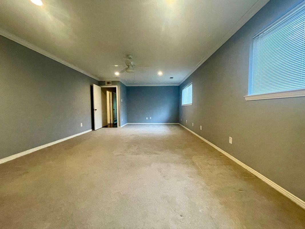 7814 La Manga Dr - Photo 5 of 24