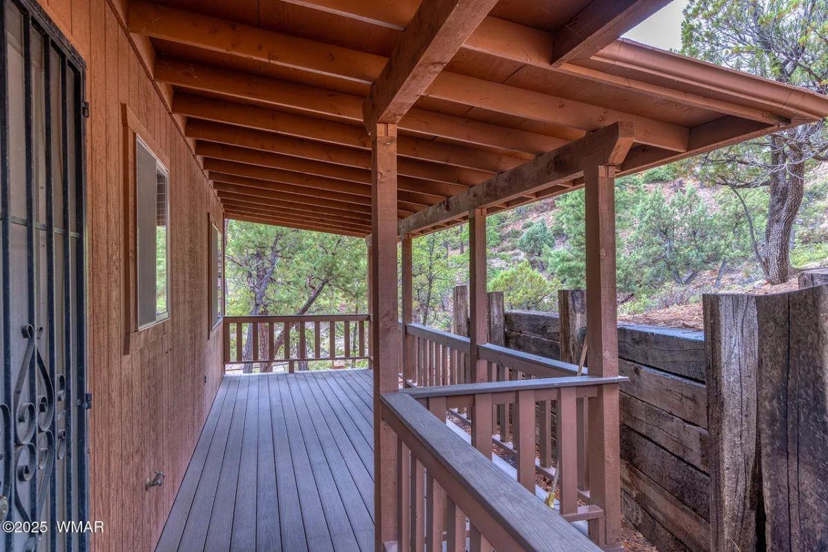 6373 Manzanita Dr - Photo 6 of 26