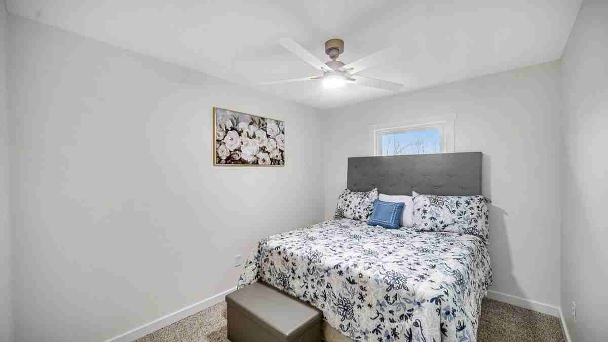1330 Idaho St - Photo 4 of 16