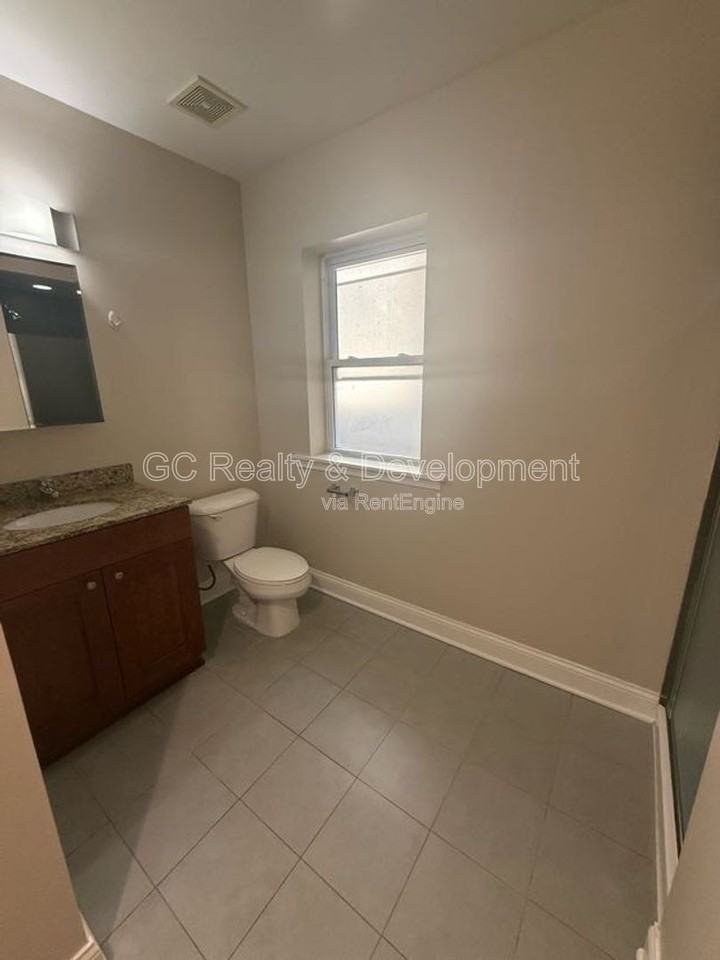 2061 W Fargo Ave #2 - Photo 7 of 12