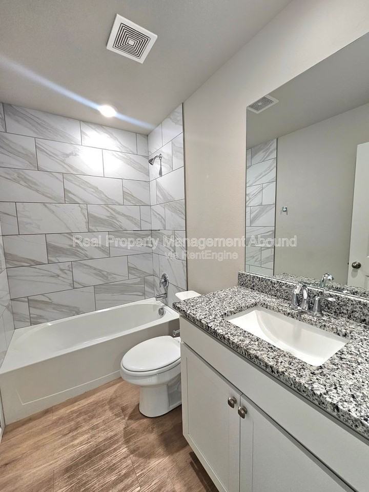 7505 N 155th East Ave - Photo 5 of 25