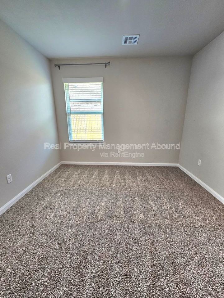 7505 N 155th East Ave - Photo 7 of 25