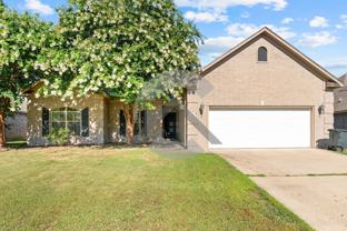 3005 Plateau Dr - Photo 1 of 1