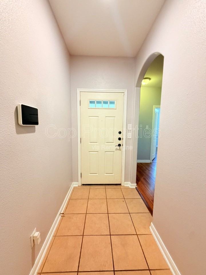 6711 Buckhorn Clf - Photo 5 of 21