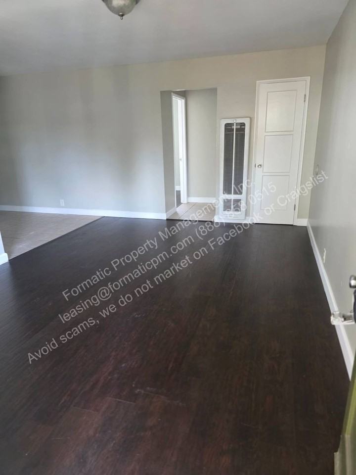 1210 Bennett Ave #6 - Photo 3 of 9